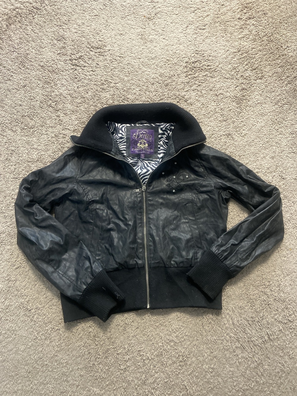 Dereon Bomber Jacket Womens XL Black Faux Leather Studded Logo Short Ribbed Hem